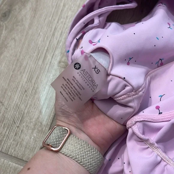 Astoria Luxe Blossom shorts + Sports bra 2 PC Set Cherry Polka Dots Sz XS - Picture 10 of 11